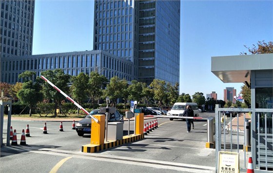 德亞無人值守停車系統